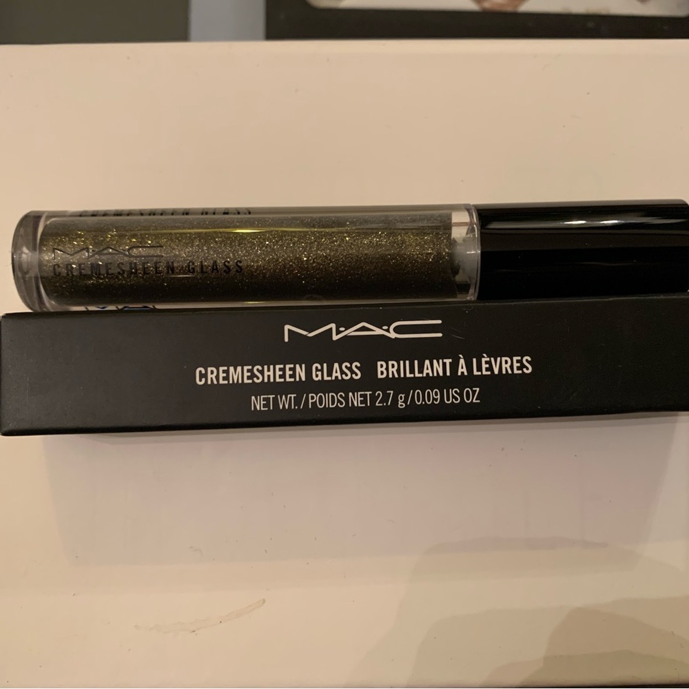 MAC Cosmetics Creamsheen Glass in Jet Boy